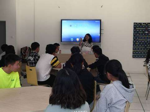 说明: C:\Users\hp\Desktop\19级班主任工作\中美合作办学活动\迎新照片2.jpg 说明: C:\Users\hp\Desktop\19级班主任工作\中美合作办学活动\迎新照片2.jpg