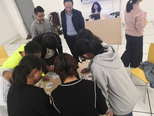 说明: C:\Users\hp\Desktop\19级班主任工作\中美合作办学活动\迎新照片4.jpg 说明: C:\Users\hp\Desktop\19级班主任工作\中美合作办学活动\迎新照片4.jpg