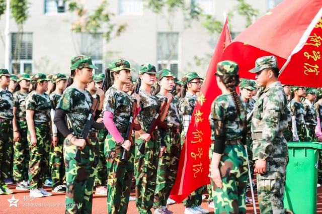 我们是光荣的院旗手!